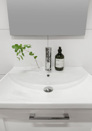 Living 600 Vask Porcelæn