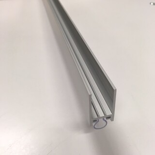 Frost Golvprofil 90Cm Med Omega Tätning Mot Golv